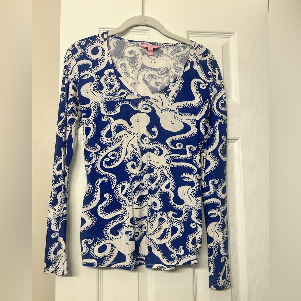 Lilly Pulitzer Arielle Blue and White “Get Bubbly” Octopus V-neck Top